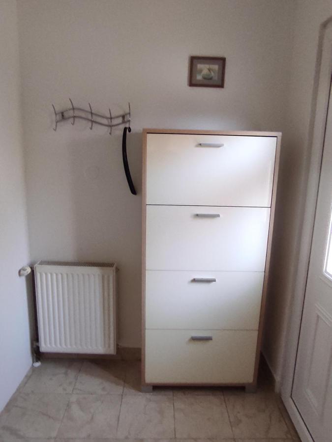 Zagreb,rebro,maksimir,centar Marko *