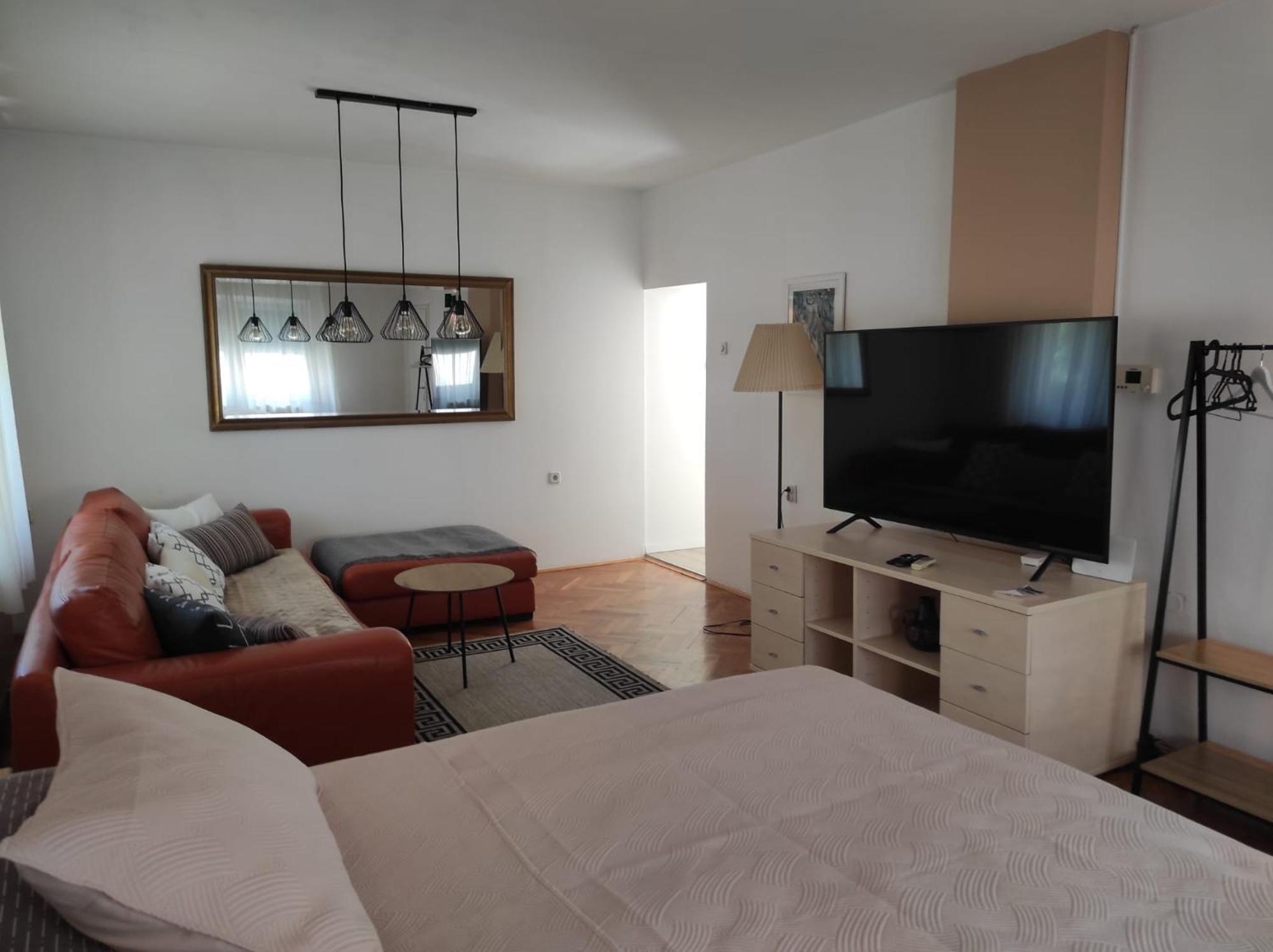 Zagreb,rebro,maksimir,centar Marko * Zagreb